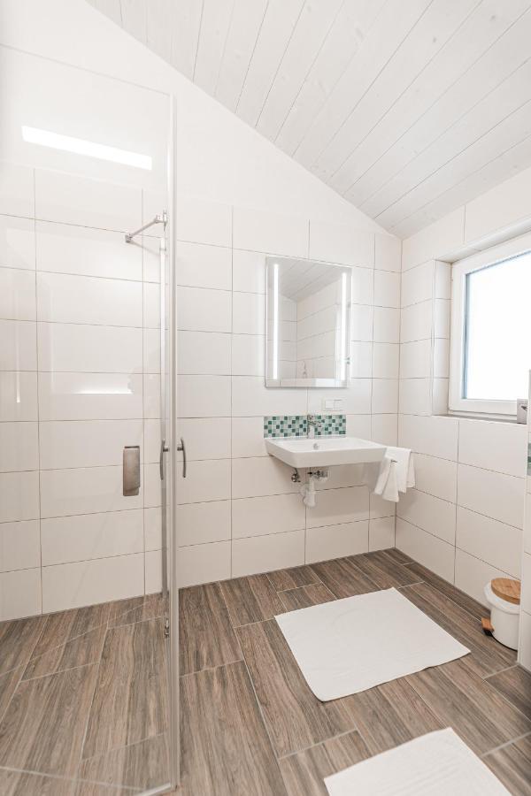 Chalets Am Badesee Lassing Lassing  Экстерьер фото